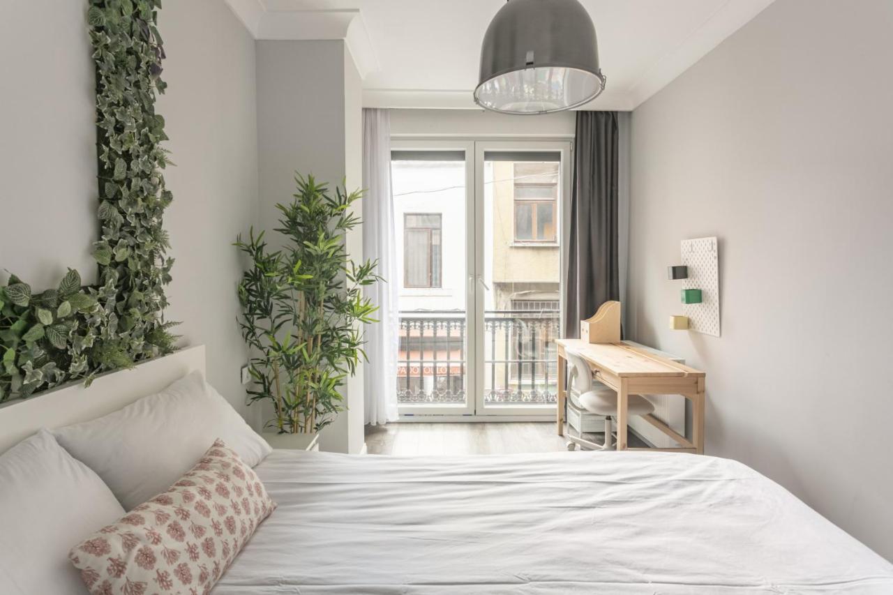 Ferienwohnung Central And Refreshing Flat In Beyoglu Istanbul Exterior foto